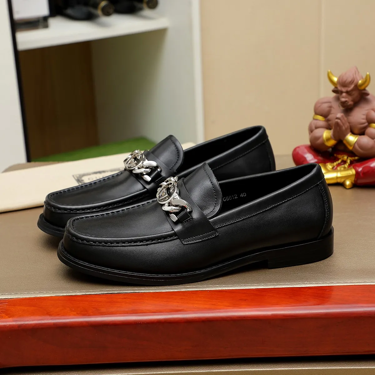 Men's men's shoes💰460💰💰Gucci official website men's business formal leather shoes updated💥Hong Kong counters synchronize new styles💥completely one-to-one replica shipment👍zero gap in counter quality 0⃣️made of imported cowhide on the outside+water-dyed🐂leather lining, color optional! Matching code 38-45